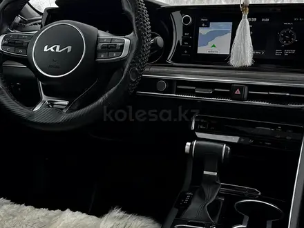 Kia K5 2023 года за 13 098 000 тг. в Костанай – фото 17