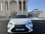 Lexus ES 350 2023 года за 28 000 000 тг. в Алматы