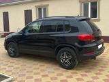 Volkswagen Tiguan 2015 года за 7 500 000 тг. в Атырау