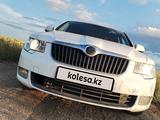 Skoda Superb 2013 года за 5 300 000 тг. в Астана – фото 2