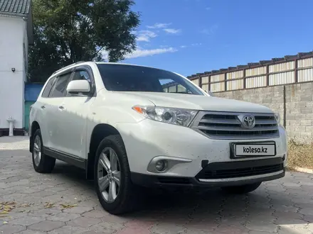 Toyota Highlander 2012 года за 15 000 000 тг. в Ушарал