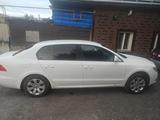 Skoda Superb 2011 года за 3 999 000 тг. в Астана