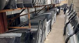 Двери на kia за 18 000 тг. в Астана