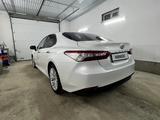 Toyota Camry 2019 года за 14 500 000 тг. в Кульсары