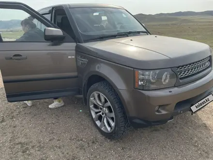 Land Rover Range Rover Sport 2011 года за 13 000 000 тг. в Алматы – фото 3
