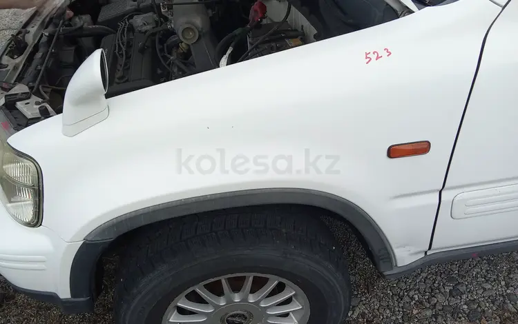 Крыло левое Honda CR-V RD1 за 60 000 тг. в Усть-Каменогорск