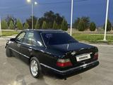 Mercedes-Benz E 220 1993 года за 2 000 000 тг. в Тараз – фото 5