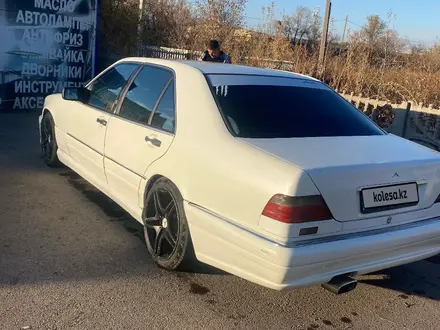 Mercedes-Benz S 350 1995 года за 1 200 000 тг. в Караганда – фото 2