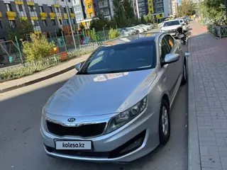 Kia K5, 2011