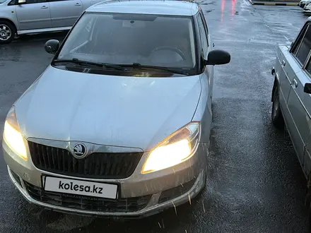 Skoda Fabia 2013 года за 3 300 000 тг. в Атырау – фото 7