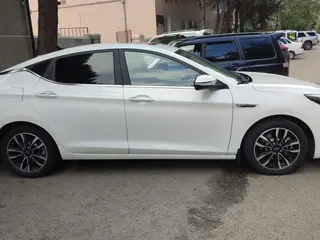 JAC J7