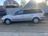 Volkswagen Passat 1996 годаүшін2 100 000 тг. в Уральск – фото 4