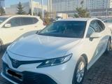 Toyota Camry 2020 года за 12 500 000 тг. в Астана