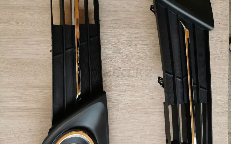 Оправа туманки Toyota camry 50 usa SE за 5 500 тг. в Алматы