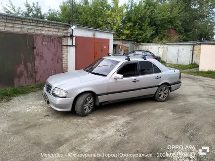 Mercedes-Benz C 220 1996 года за 1 590 000 тг. в Лисаковск – фото 2