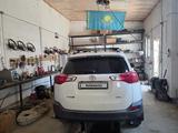 Toyota RAV4 2013 года за 11 000 000 тг. в Жанаозен – фото 2