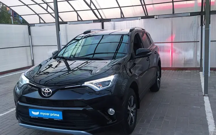 Toyota RAV4 2016 годаүшін10 500 000 тг. в Астана