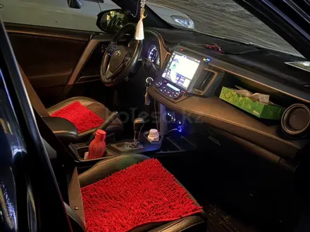 Toyota RAV4 2016 года за 10 500 000 тг. в Астана – фото 3