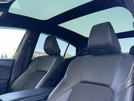 Toyota Camry 2024 года за 15 500 000 тг. в Астана – фото 9