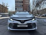 Toyota Camry 2018 года за 13 500 000 тг. в Алматы – фото 5