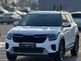 Kia Seltos 2023 года за 9 900 000 тг. в Тараз – фото 2