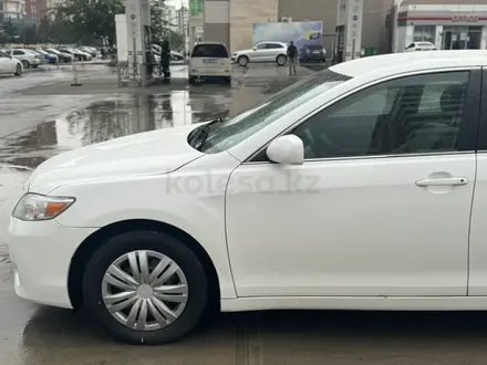 Toyota Camry 2011 года за 3 500 000 тг. в Атырау – фото 5