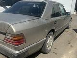Mercedes-Benz E 230 1991 года за 950 000 тг. в Алматы – фото 2