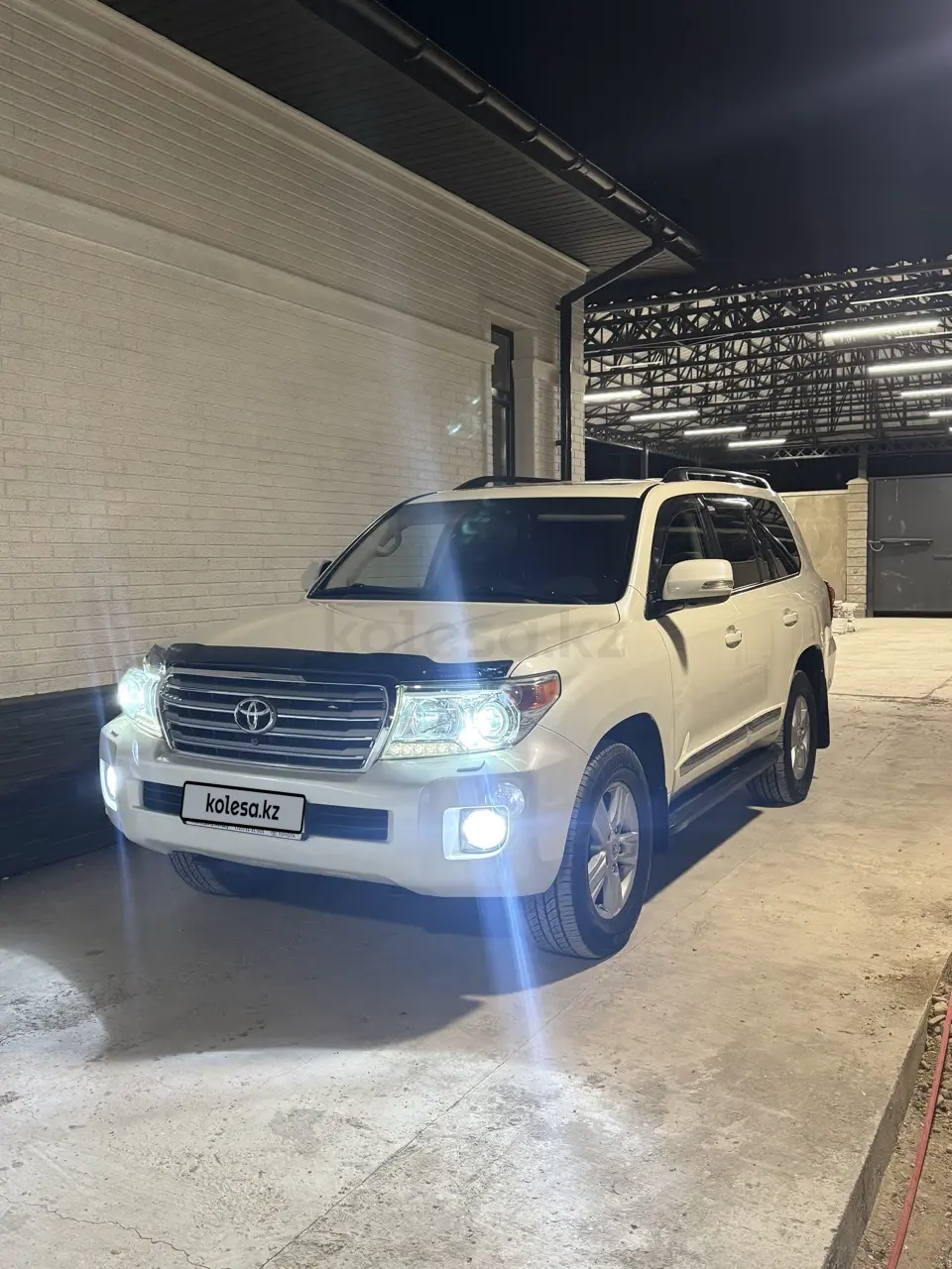 Toyota Land Cruiser, 2013