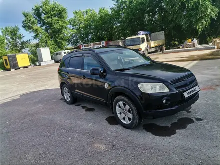 Chevrolet Captiva 2007 года за 4 800 000 тг. в Усть-Каменогорск – фото 2