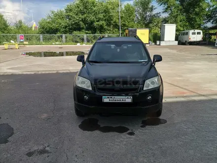 Chevrolet Captiva 2007 года за 4 800 000 тг. в Усть-Каменогорск – фото 3