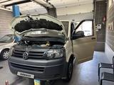 Volkswagen Transporter 2010 года за 7 200 000 тг. в Алматы – фото 2