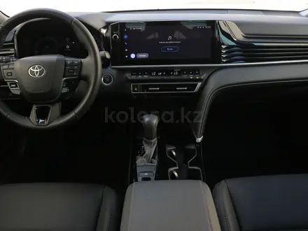 Toyota Camry Prestige 2025 года за 18 490 000 тг. в Астана – фото 8