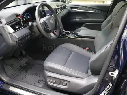 Toyota Camry Prestige 2025 года за 18 490 000 тг. в Астана – фото 12