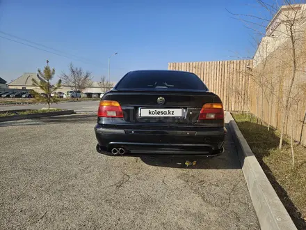 BMW 528 1997 года за 3 500 000 тг. в Шымкент – фото 17