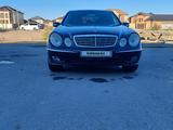 Mercedes-Benz E 320 2004 годаүшін3 500 000 тг. в Актау – фото 2