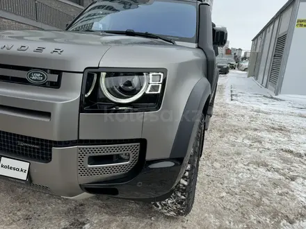 Land Rover Defender 2023 года за 65 000 000 тг. в Астана – фото 2