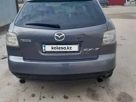 Mazda CX-7 2008 года за 4 500 000 тг. в Актобе – фото 3