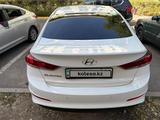 Hyundai Elantra 2018 года за 6 400 000 тг. в Алматы – фото 4