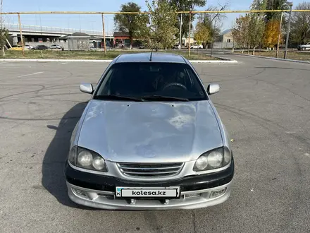 Toyota Avensis 1999 года за 2 500 000 тг. в Алматы – фото 2