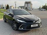 Toyota Camry 2021 года за 18 500 000 тг. в Алматы – фото 5