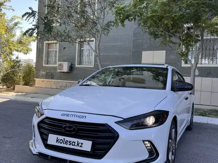 Hyundai Elantra 2017 года за 7 700 000 тг. в Актау – фото 5