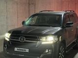 Toyota Land Cruiser 2018 года за 35 500 000 тг. в Алматы