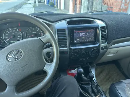 Toyota Land Cruiser Prado 2005 года за 10 000 000 тг. в Актобе – фото 8