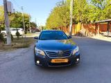 Toyota Camry 2010 года за 5 900 000 тг. в Атырау – фото 2