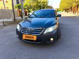 Toyota Camry 2010 года за 5 900 000 тг. в Атырау
