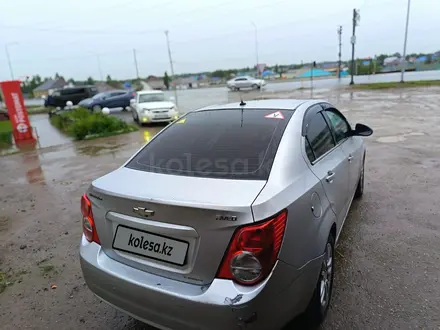 Chevrolet Aveo 2013 года за 2 400 000 тг. в Актобе – фото 3