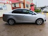 Chevrolet Aveo 2013 года за 2 400 000 тг. в Актобе – фото 4