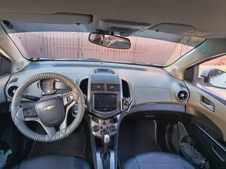 Chevrolet Aveo 2013 года за 2 400 000 тг. в Актобе – фото 7