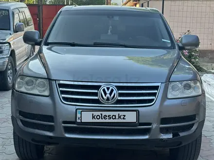 Volkswagen Touareg 2005 года за 4 800 000 тг. в Алматы