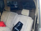 Toyota Alphard 2002 года за 6 500 000 тг. в Актобе – фото 4